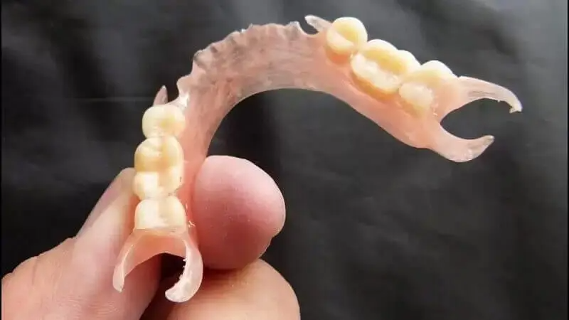 Protese-dentaria-de-silicone